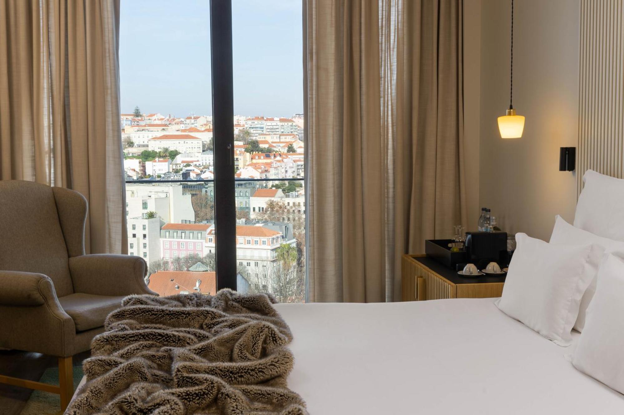 Superior Double or Twin Room City View